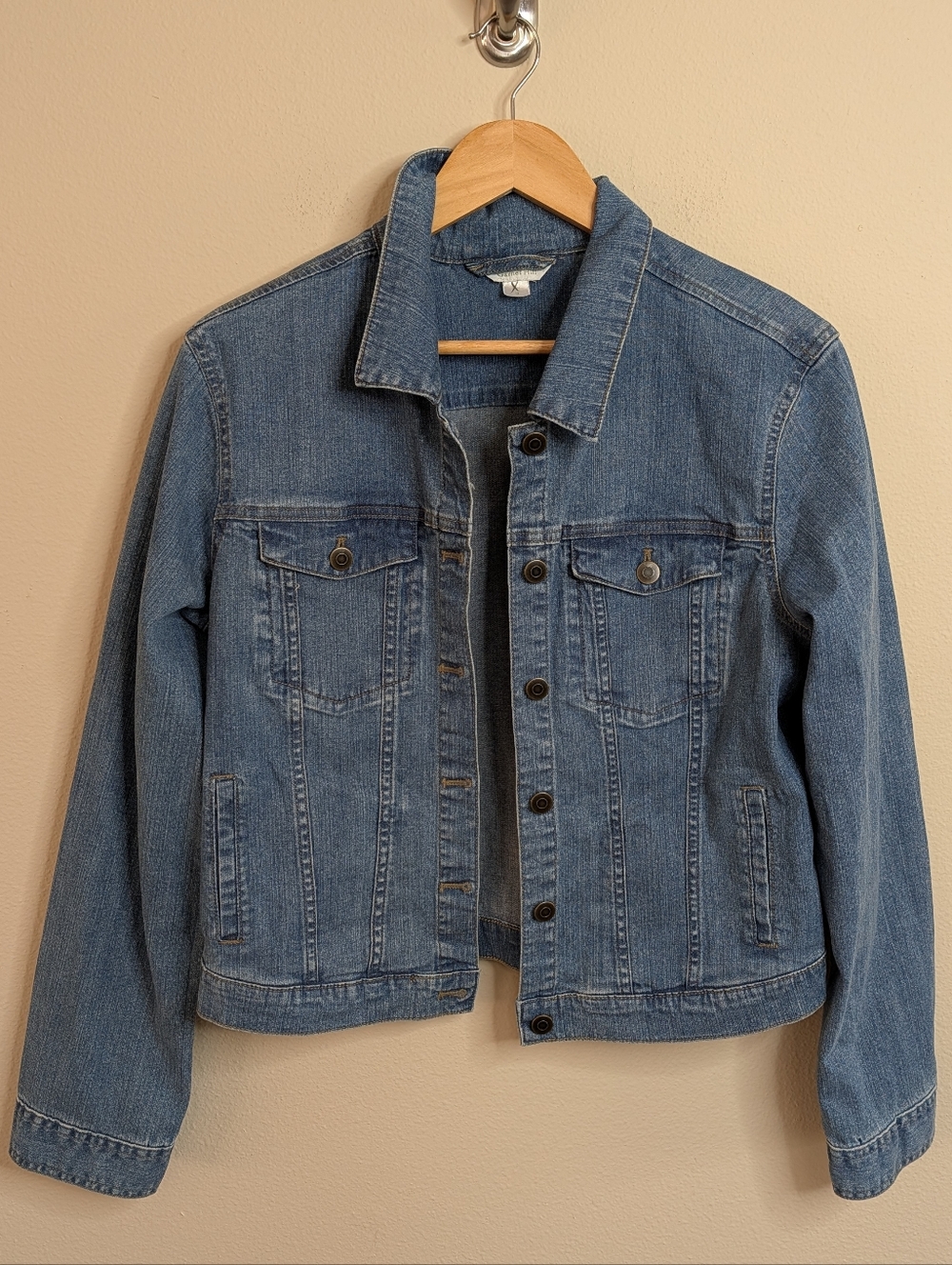 Garnet Hill Denim‎ Jacket Size 12 Light Wash Trucker Jean Jacket Cotton Stretch
